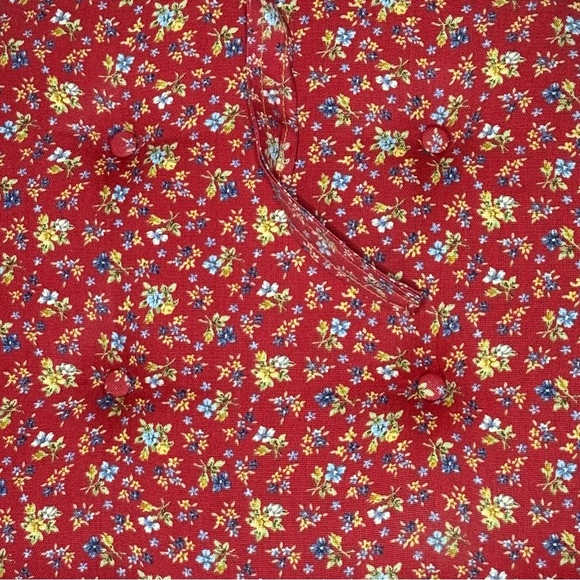 TWO Vintage Ruffled Pillowed Seat Covers Kitschy Quilted Square Red‎ Floral Ties - Picture 2 of 4